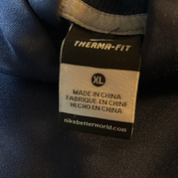 BOGO Nike hockey hoodie - Picture 4 of 5